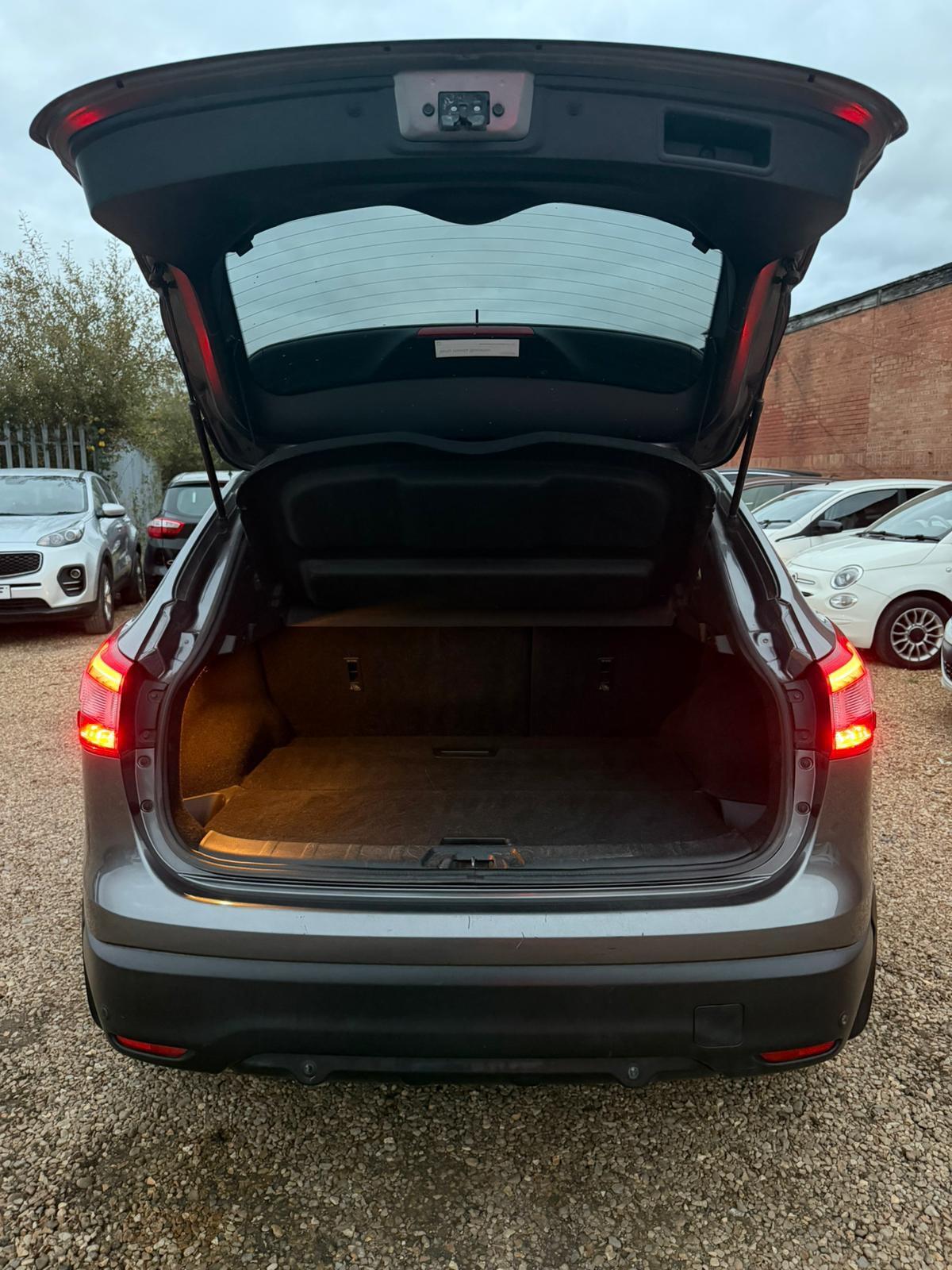 Used Nissan Qashqai 2015 for sale - 76608018: Photo 25