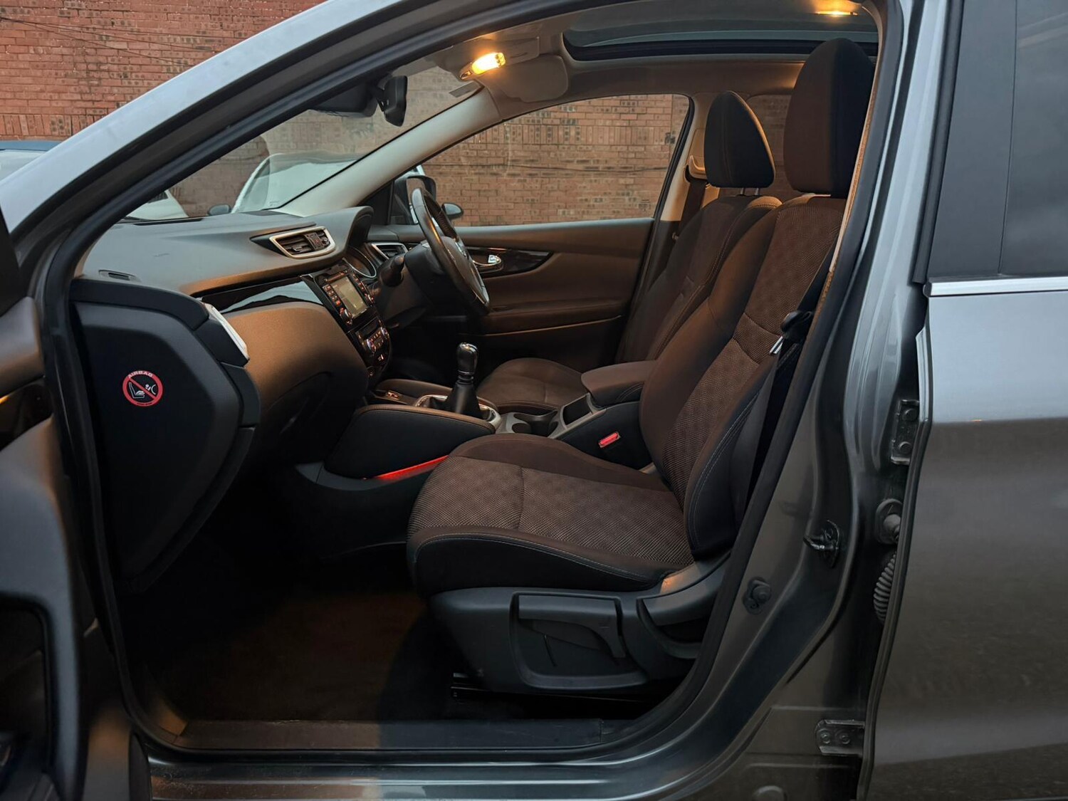 Used Nissan Qashqai 2015 for sale - 76608018: Photo 29