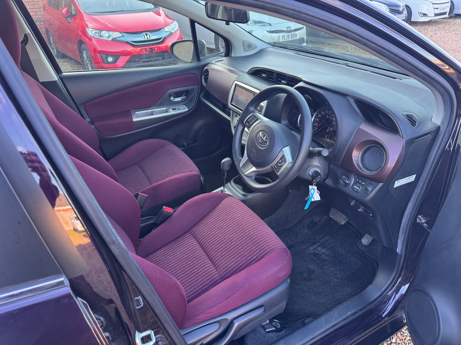 Used Toyota Vitz 2015 for sale - 77502771: Photo 10