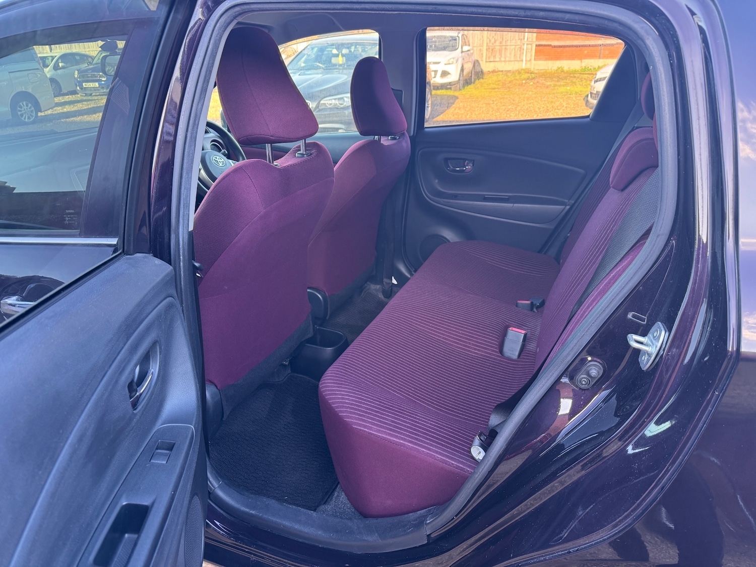 Used Toyota Vitz 2015 for sale - 77502771: Photo 12