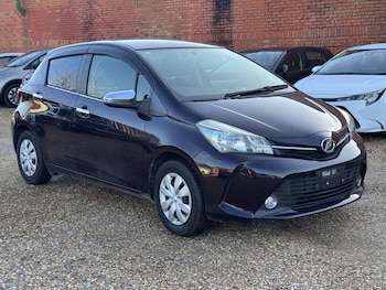 Used Toyota Vitz 2015 for sale - 77502771: Photo