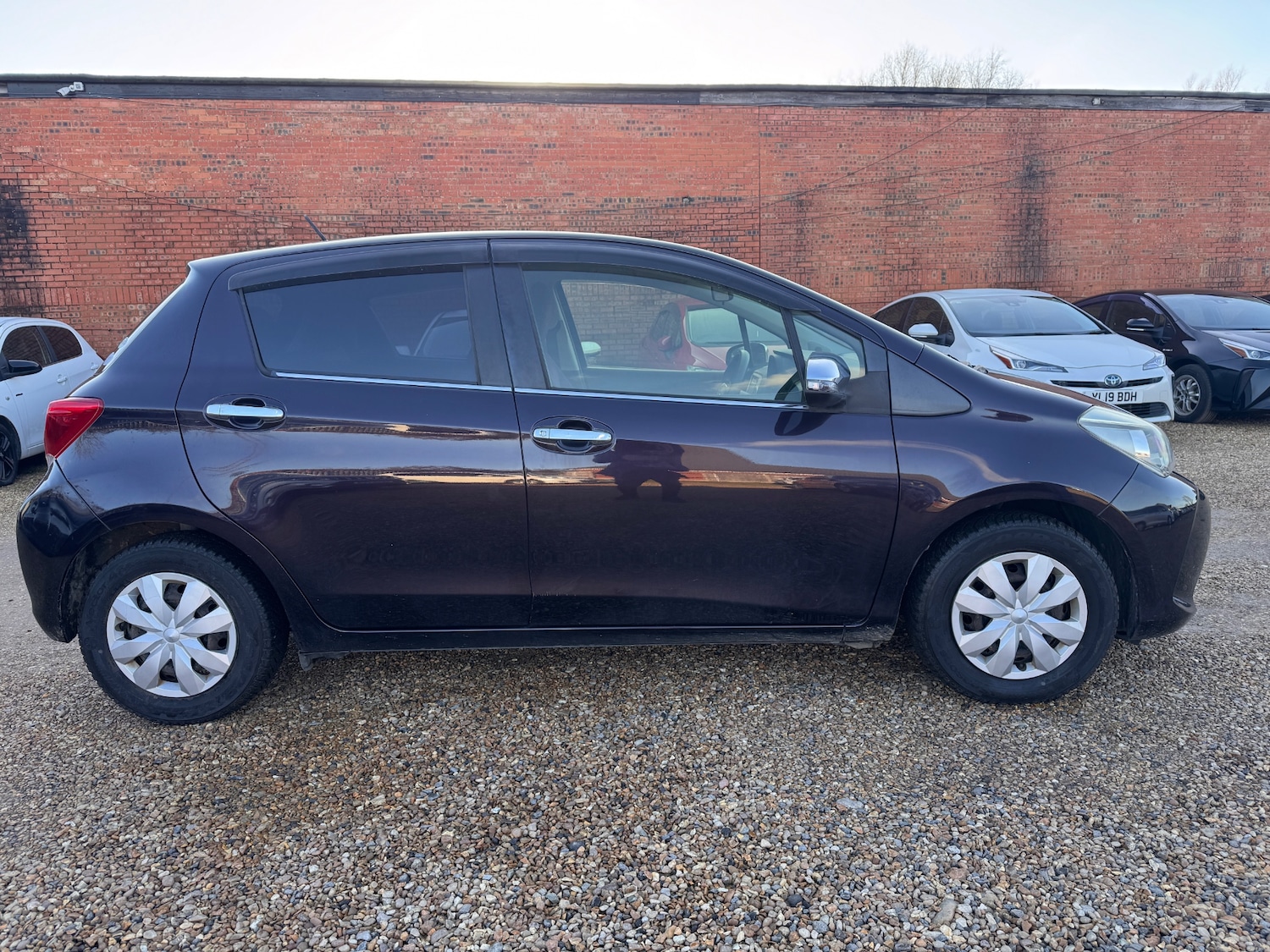 Used Toyota Vitz 2015 for sale - 77502771: Photo 4