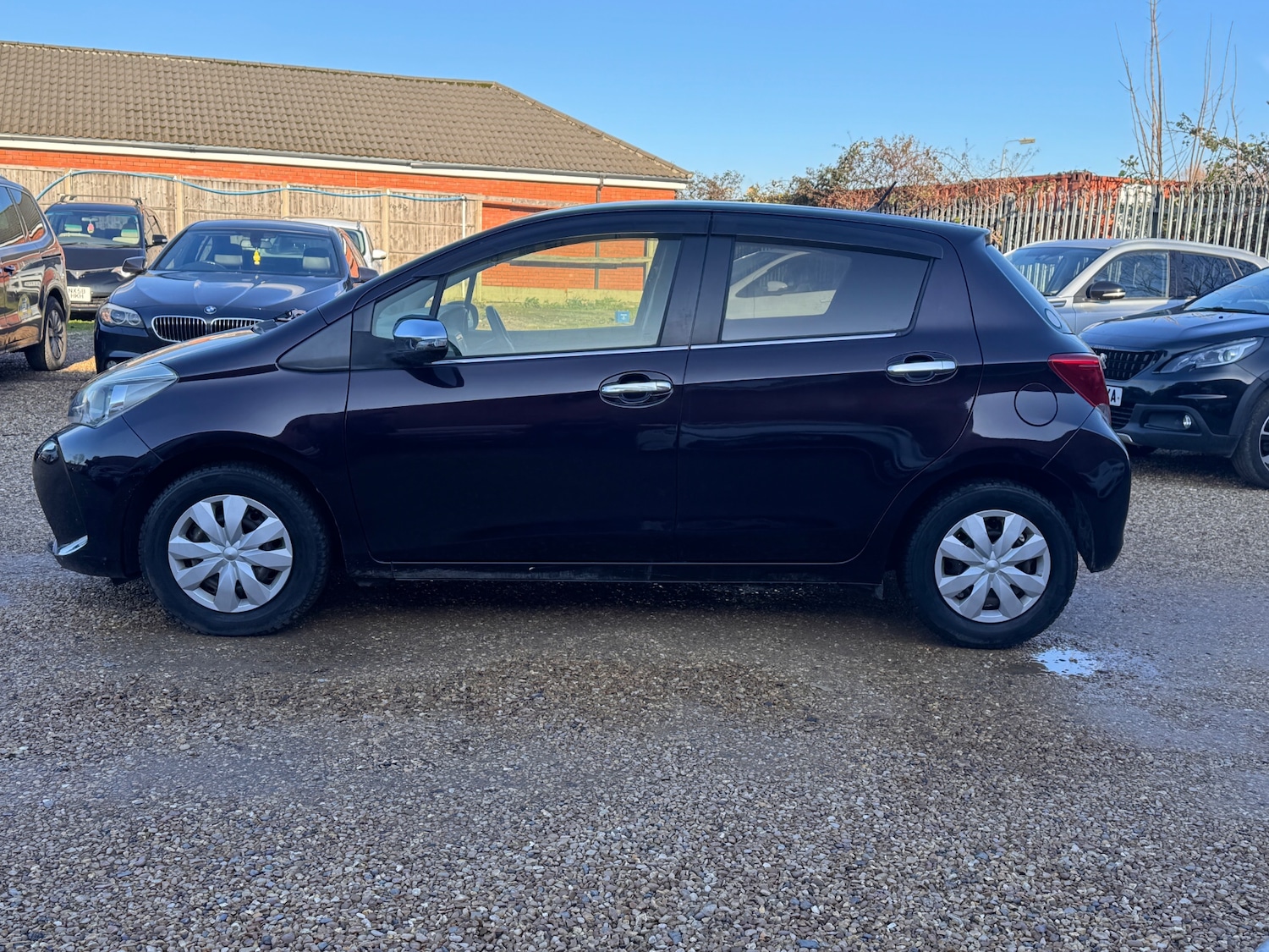 Used Toyota Vitz 2015 for sale - 77502771: Photo 5