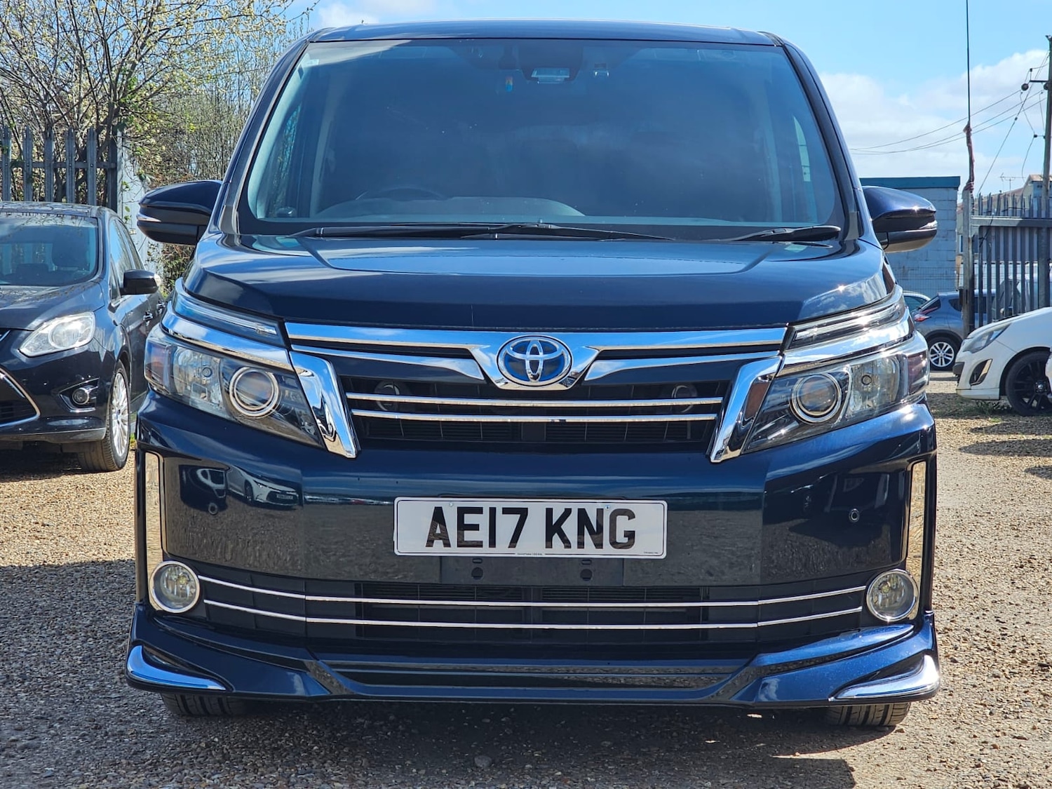 Used Toyota Noah 2026 for sale - 78122803: Photo 3