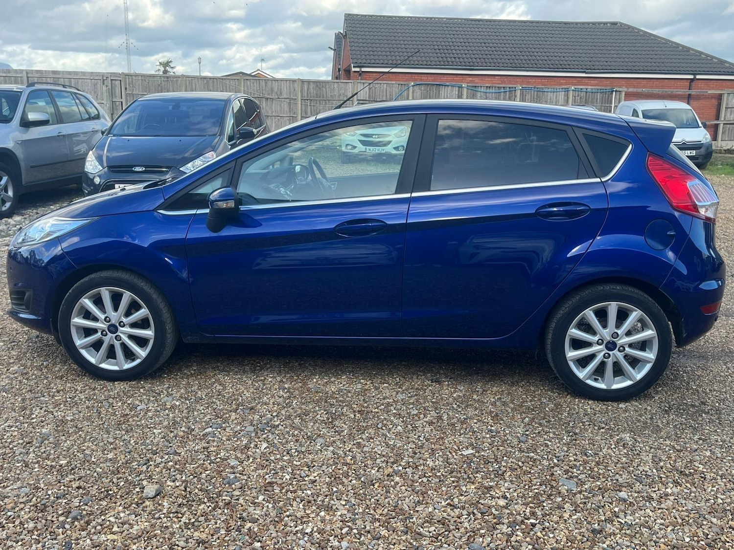 Used Ford Fiesta 2015 for sale - 76370536: Photo 10