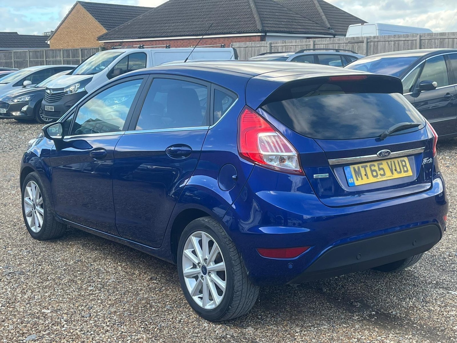 Used Ford Fiesta 2015 for sale - 76370536: Photo 4