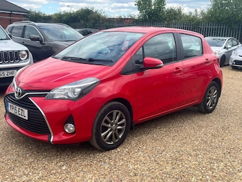 Used Toyota Yaris 2015 for sale - 78608673: Photo