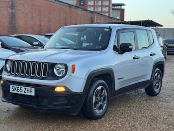 Used Jeep Renegade 2016 for sale - 77013202: Photo