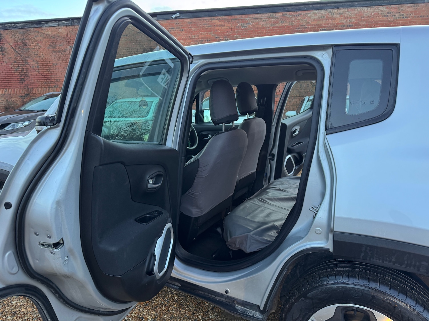 Used Jeep Renegade 2016 for sale - 77013202: Photo 9