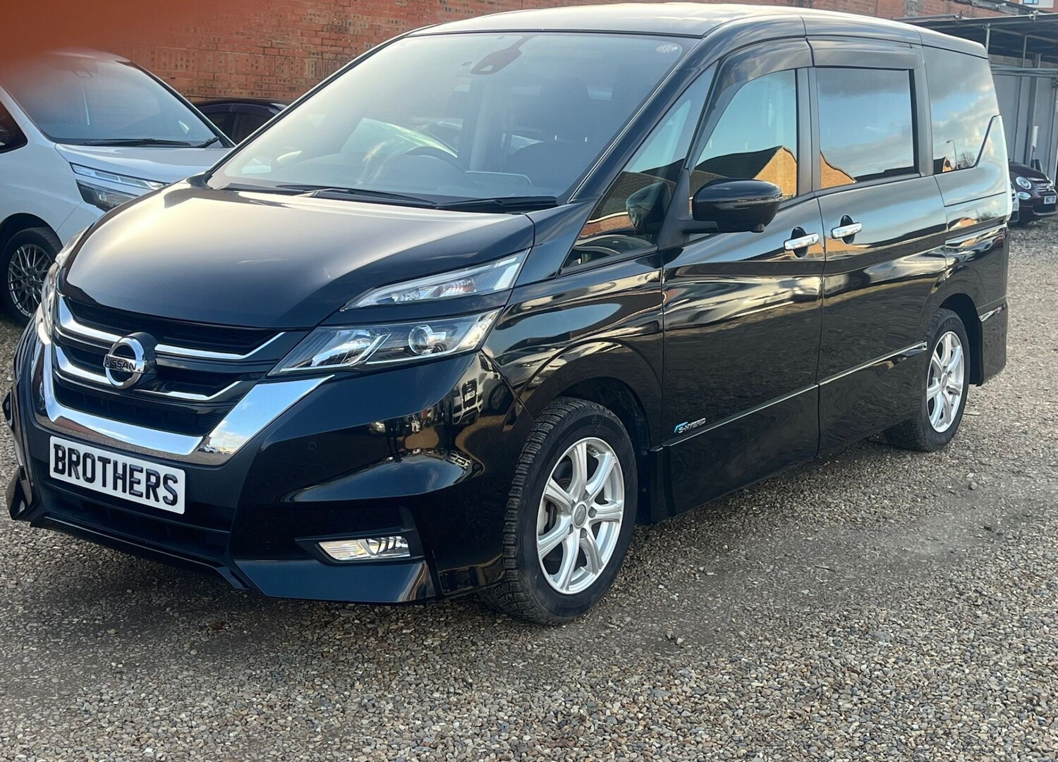 Used Nissan Serena 2018 for sale - 77946202: Photo 12
