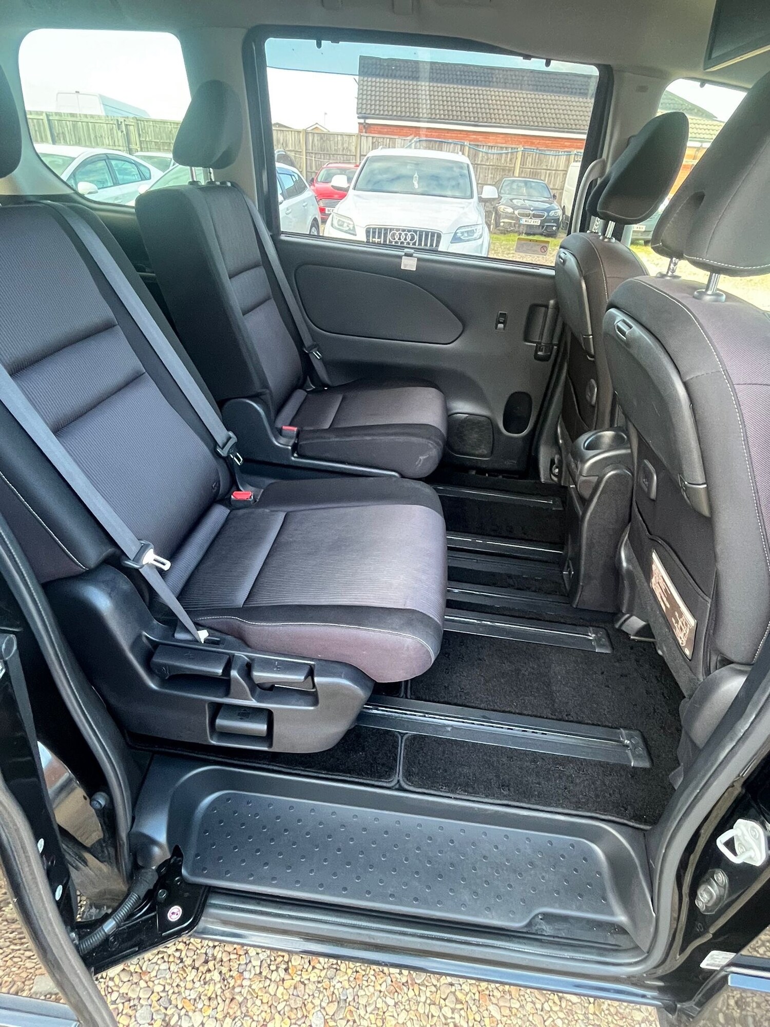 Used Nissan Serena 2018 for sale - 77946202: Photo 20