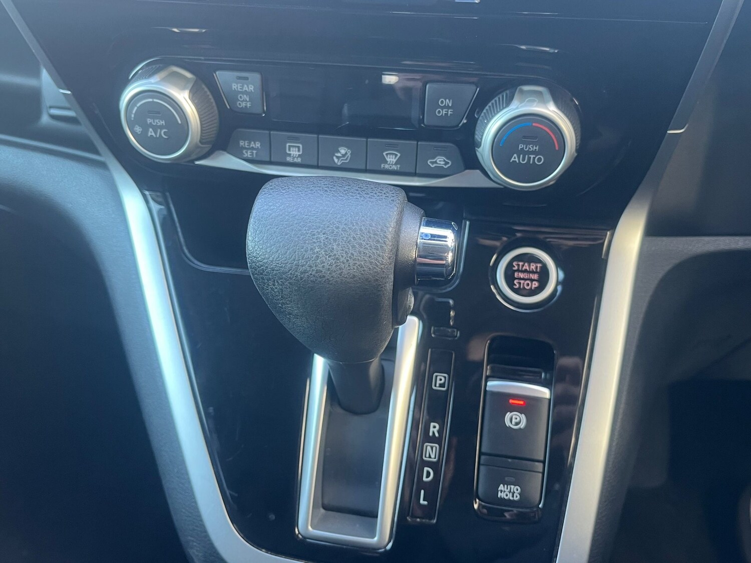 Used Nissan Serena 2018 for sale - 77946202: Photo 26