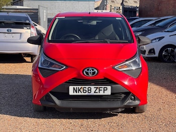 Used Toyota AYGO 2018 for sale - 79348981: Photo