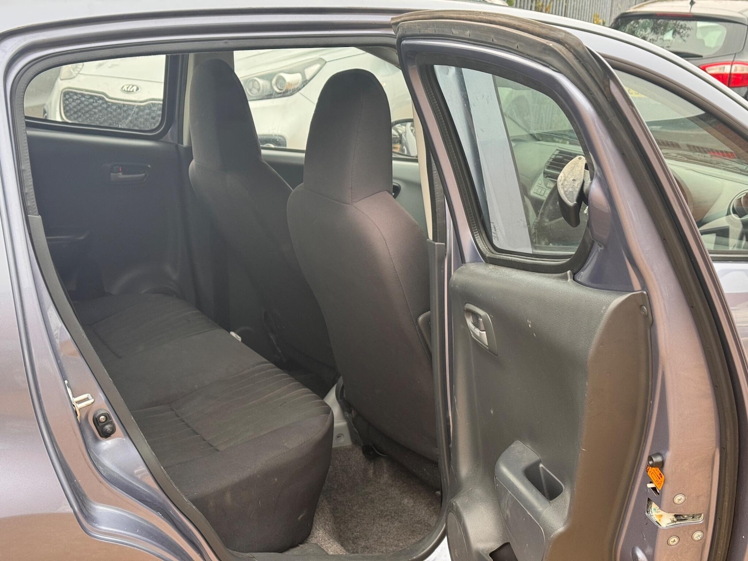 Used Nissan Pixo 2010 for sale - 76181840: Photo 15