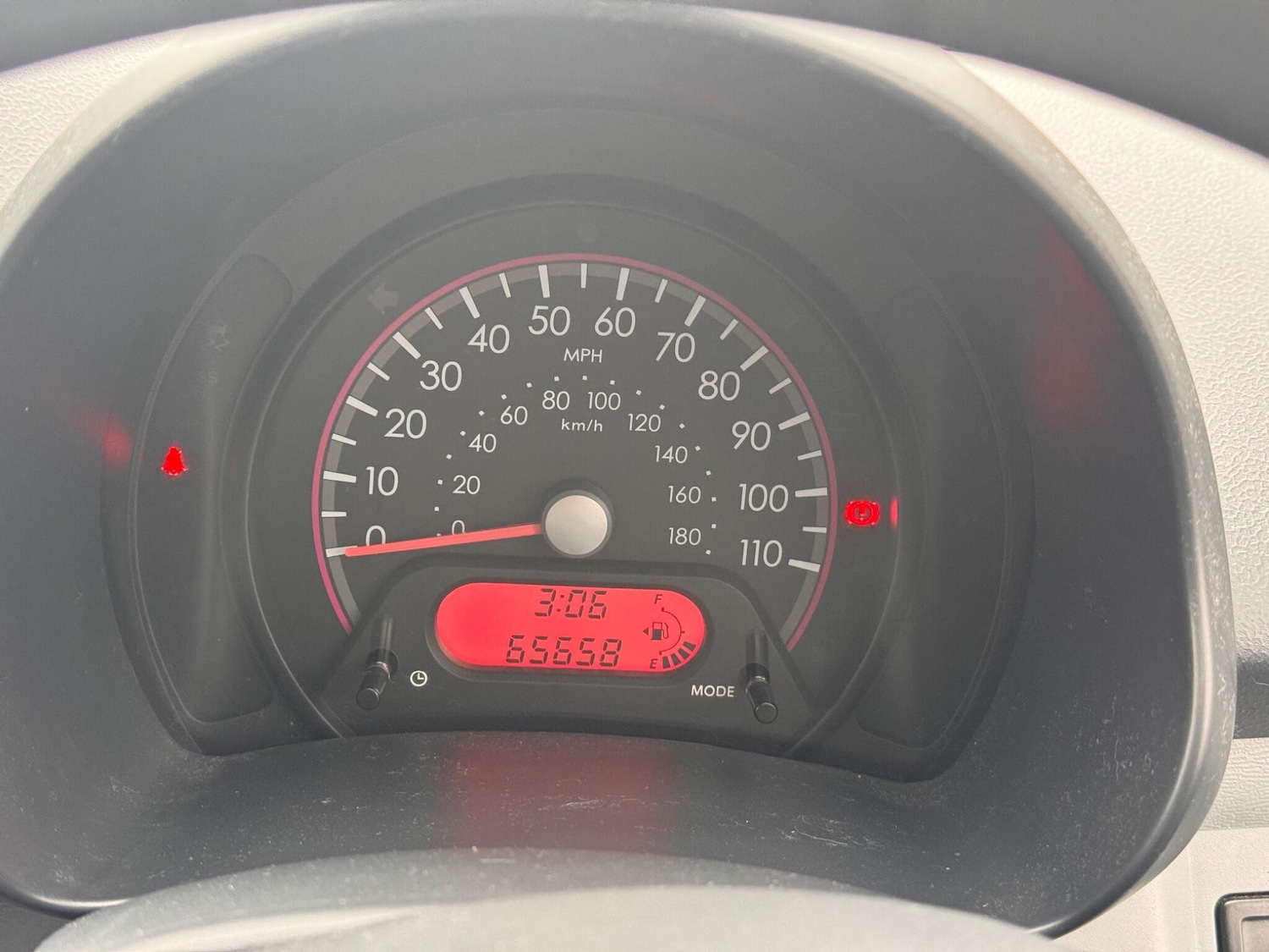 Used Nissan Pixo 2010 for sale - 76181840: Photo 24