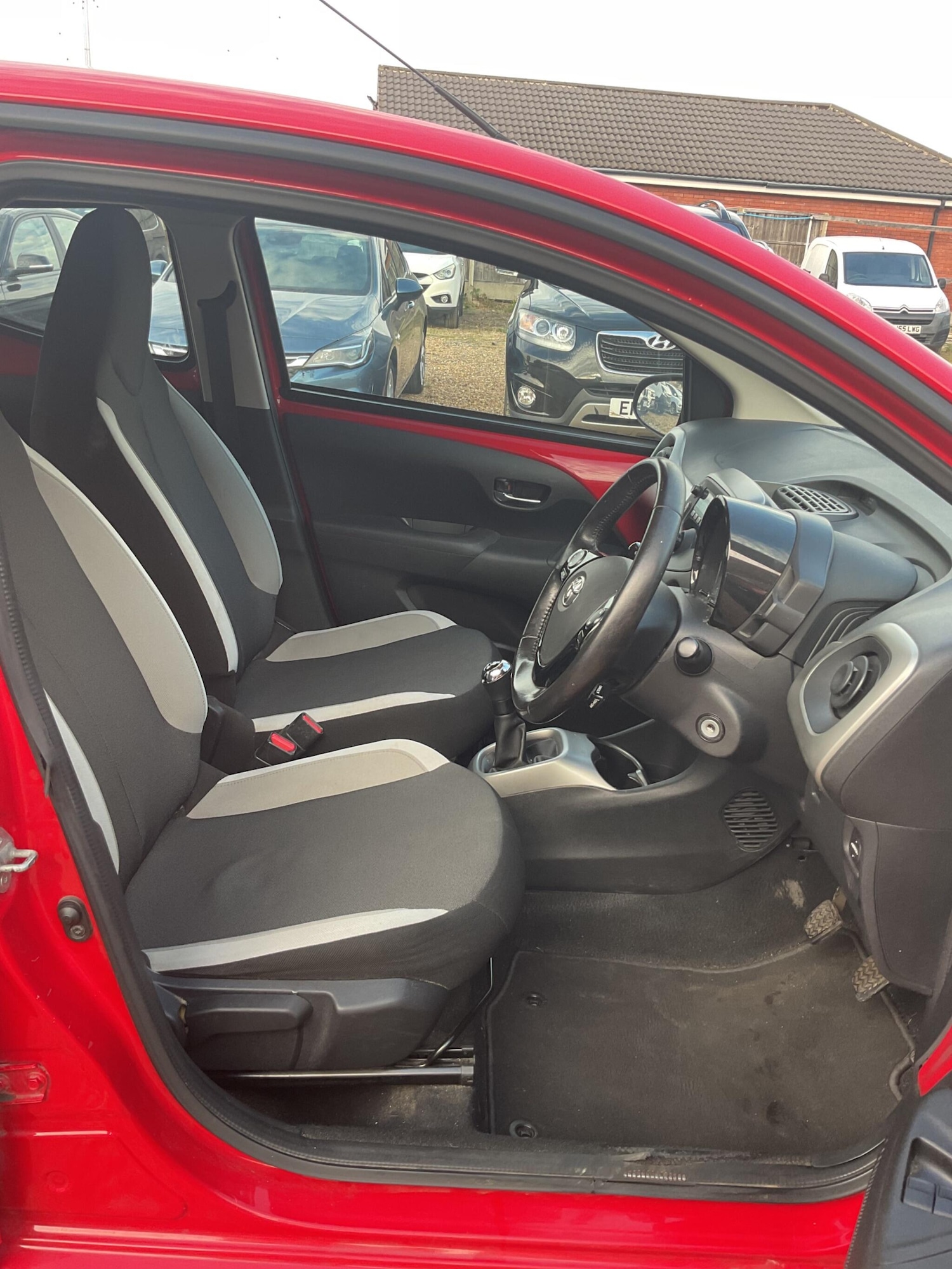 Used Toyota AYGO 2018 for sale - 76181839: Photo 13