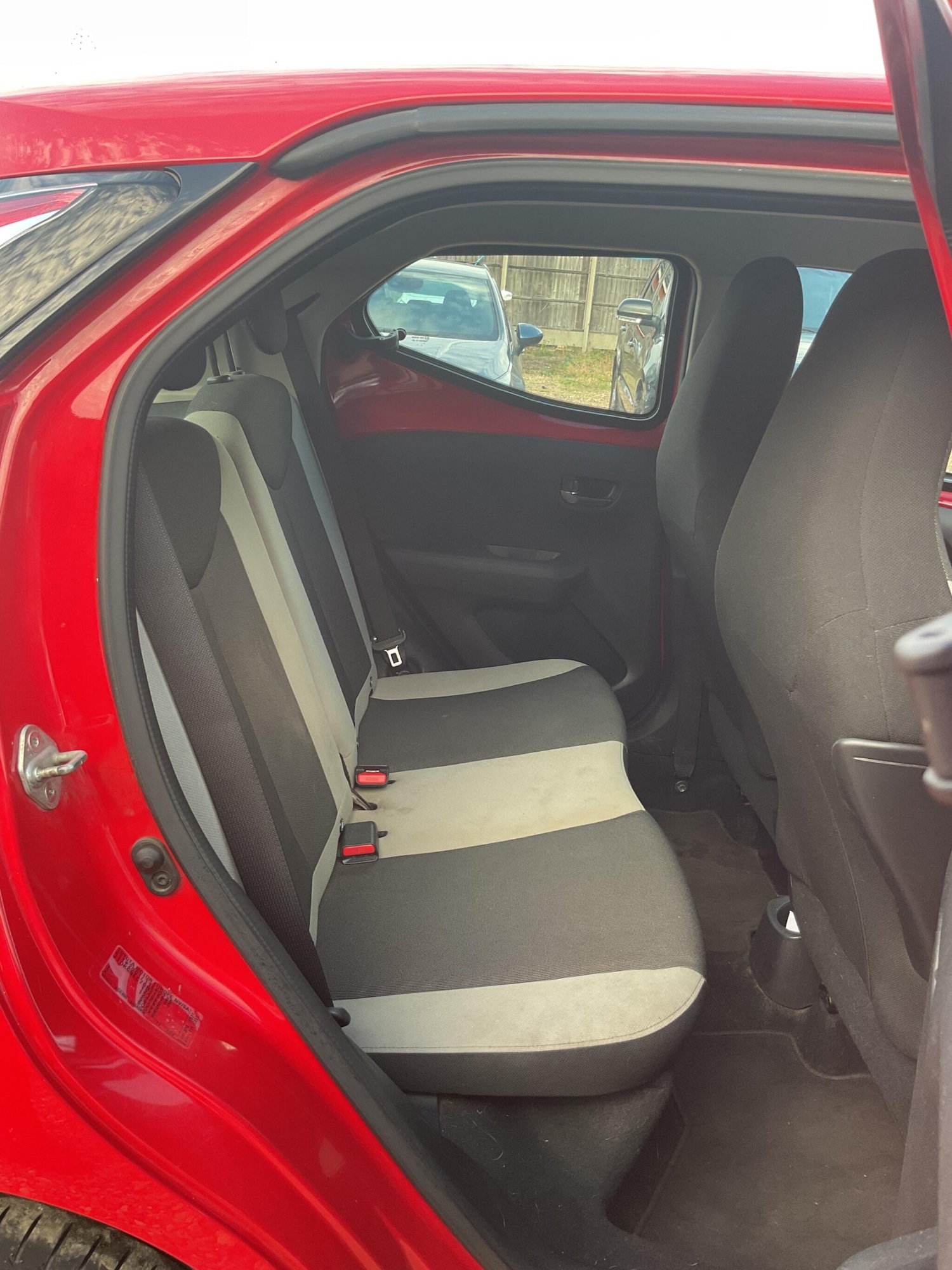 Used Toyota AYGO 2018 for sale - 76181839: Photo 19