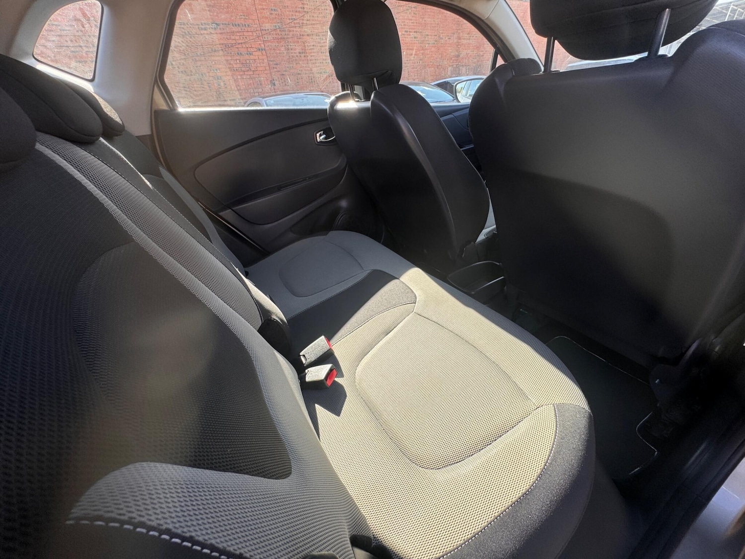 Used Renault Captur 2016 for sale - 76181843: Photo 15