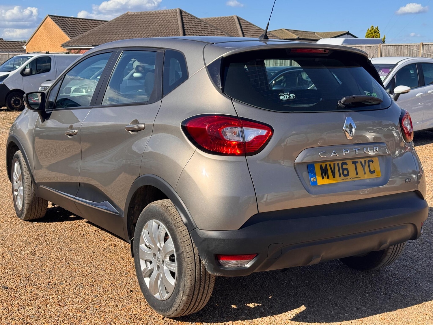 Used Renault Captur 2016 for sale - 76181843: Photo 4