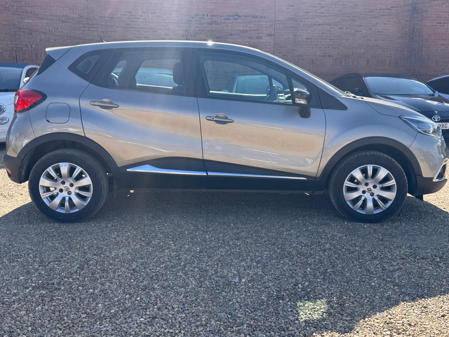 Used Renault Captur 2016 for sale - 76181843: Photo 8