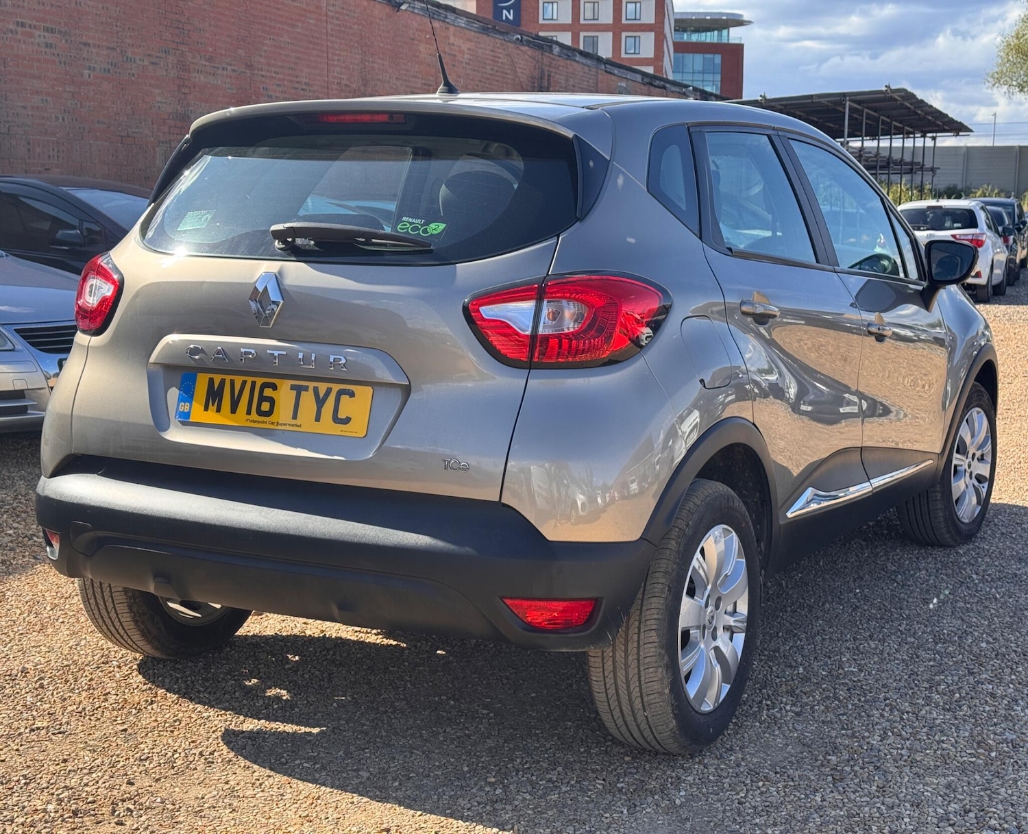 Used Renault Captur 2016 for sale - 76181843: Photo 9