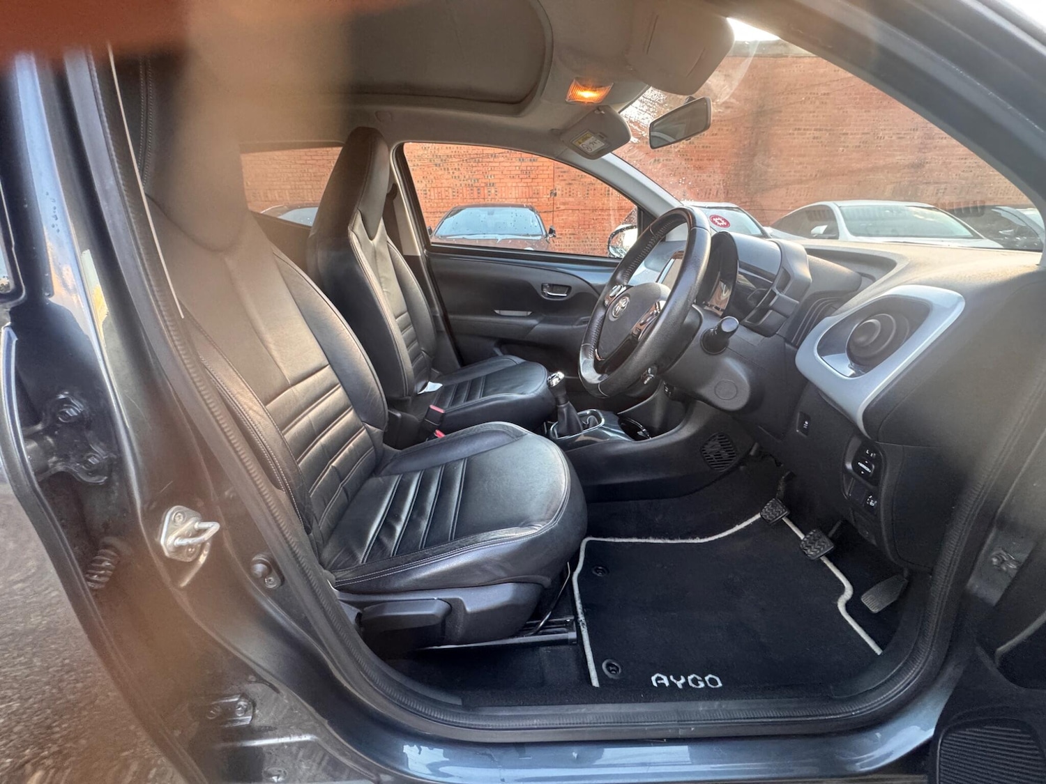 Used Toyota AYGO 2016 for sale - 76370616: Photo 15