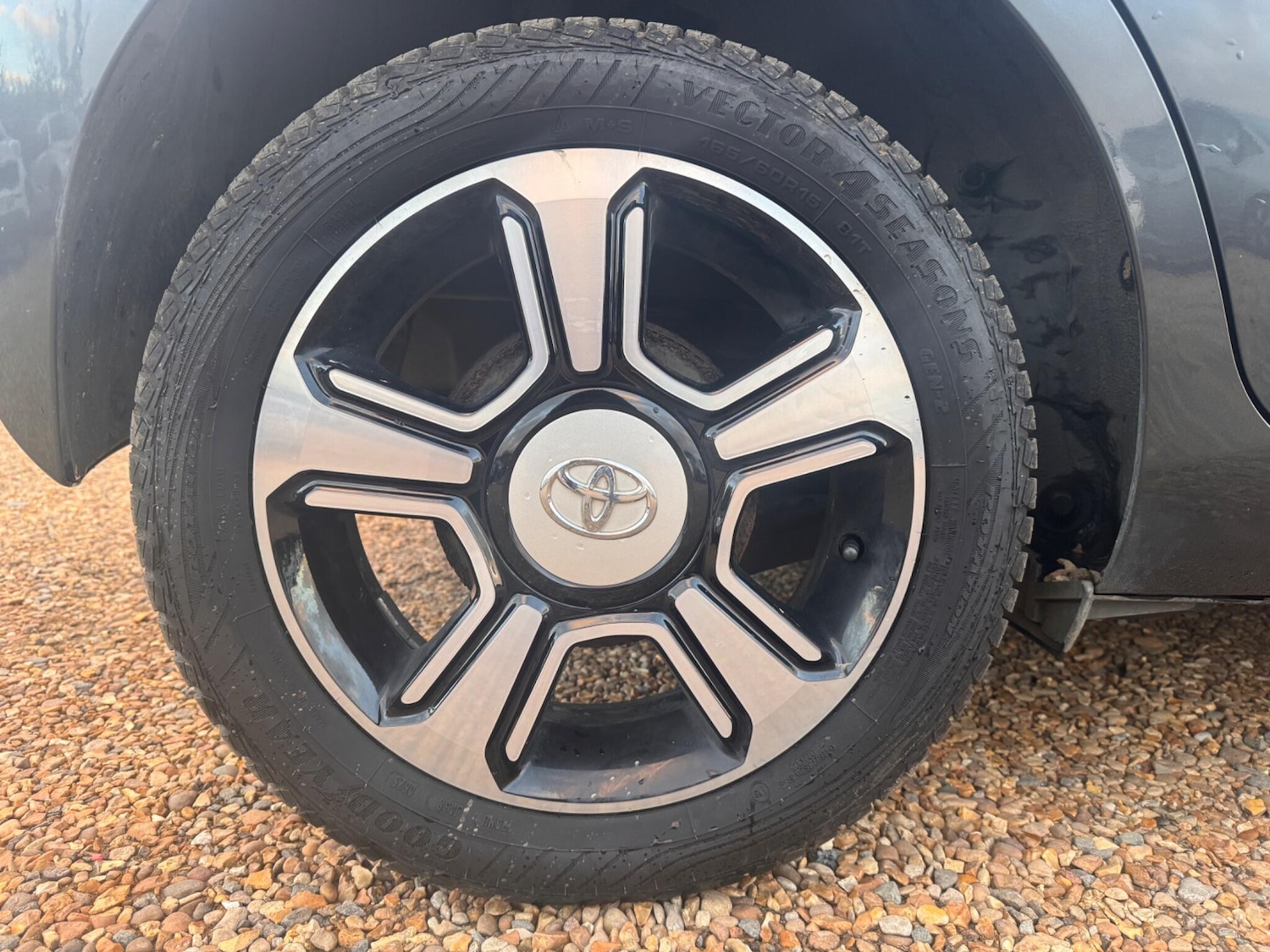 Used Toyota AYGO 2016 for sale - 76370616: Photo 24