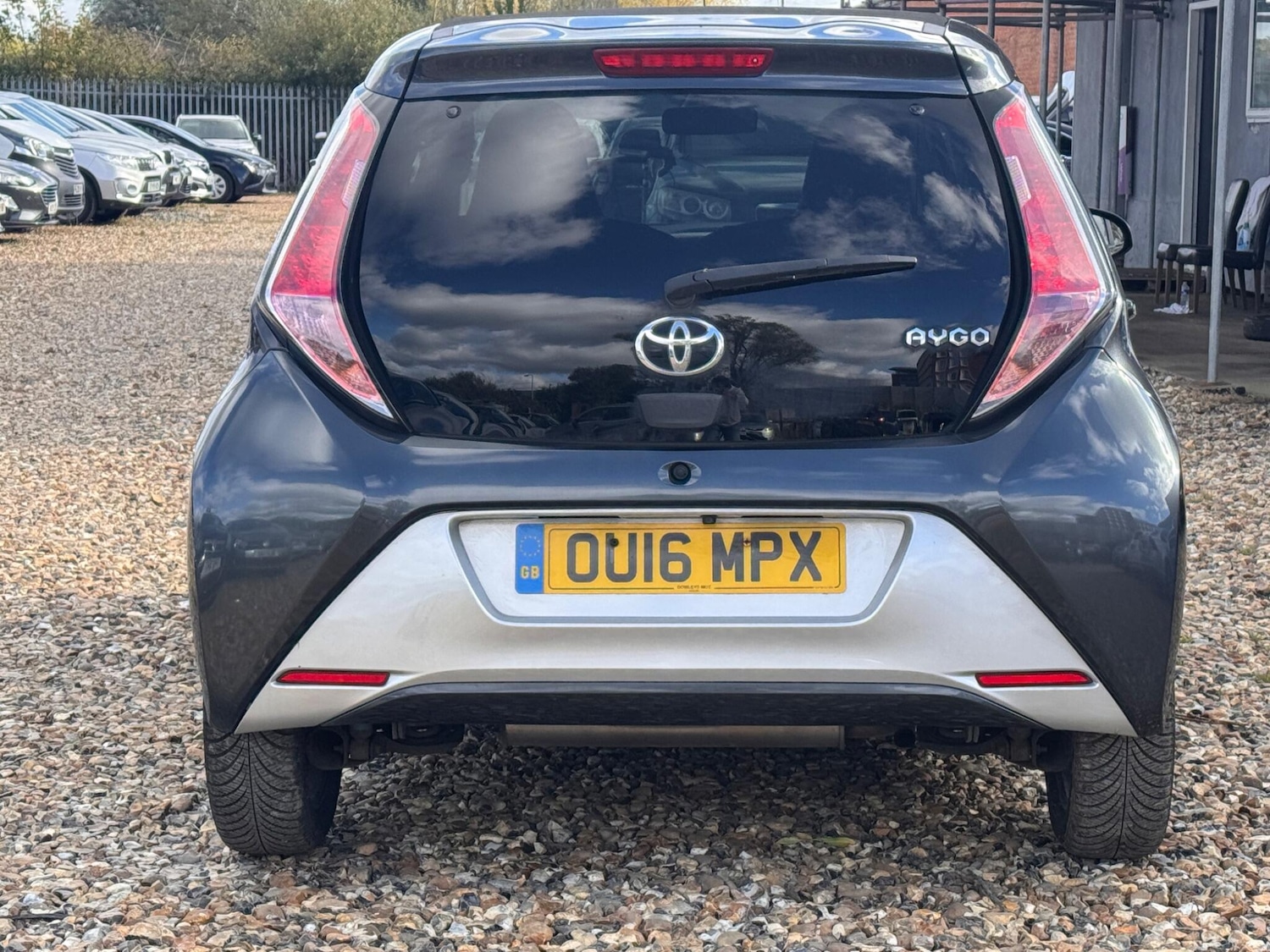Used Toyota AYGO 2016 for sale - 76370616: Photo 4
