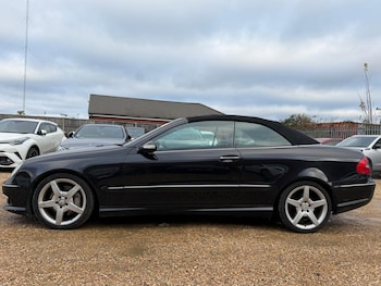 Used Mercedes-Benz CLK 2009 for sale - 77234875: Photo