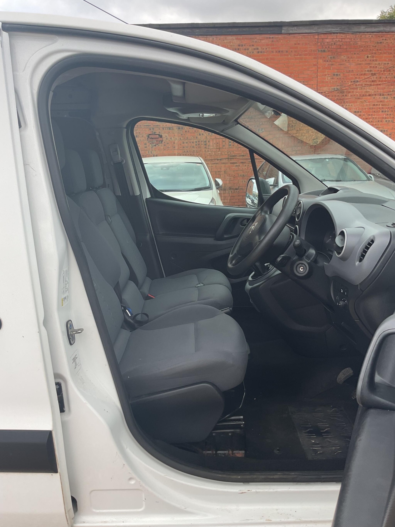 Used Citroen Berlingo 2015 for sale - 76181847: Photo 13