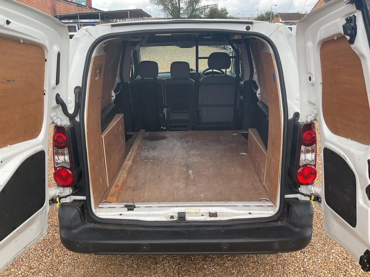 Used Citroen Berlingo 2015 for sale - 76181847: Photo 25