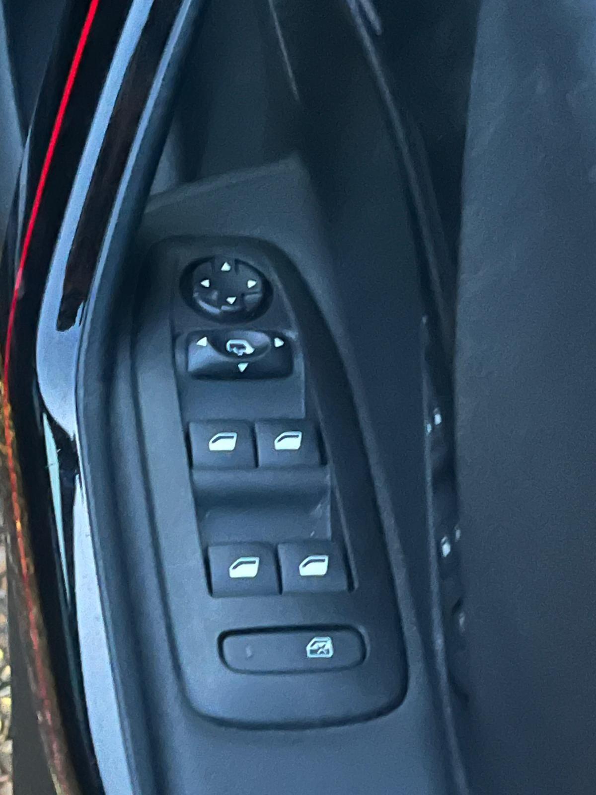 Used Peugeot 2008 2019 for sale - 76620246: Photo 24