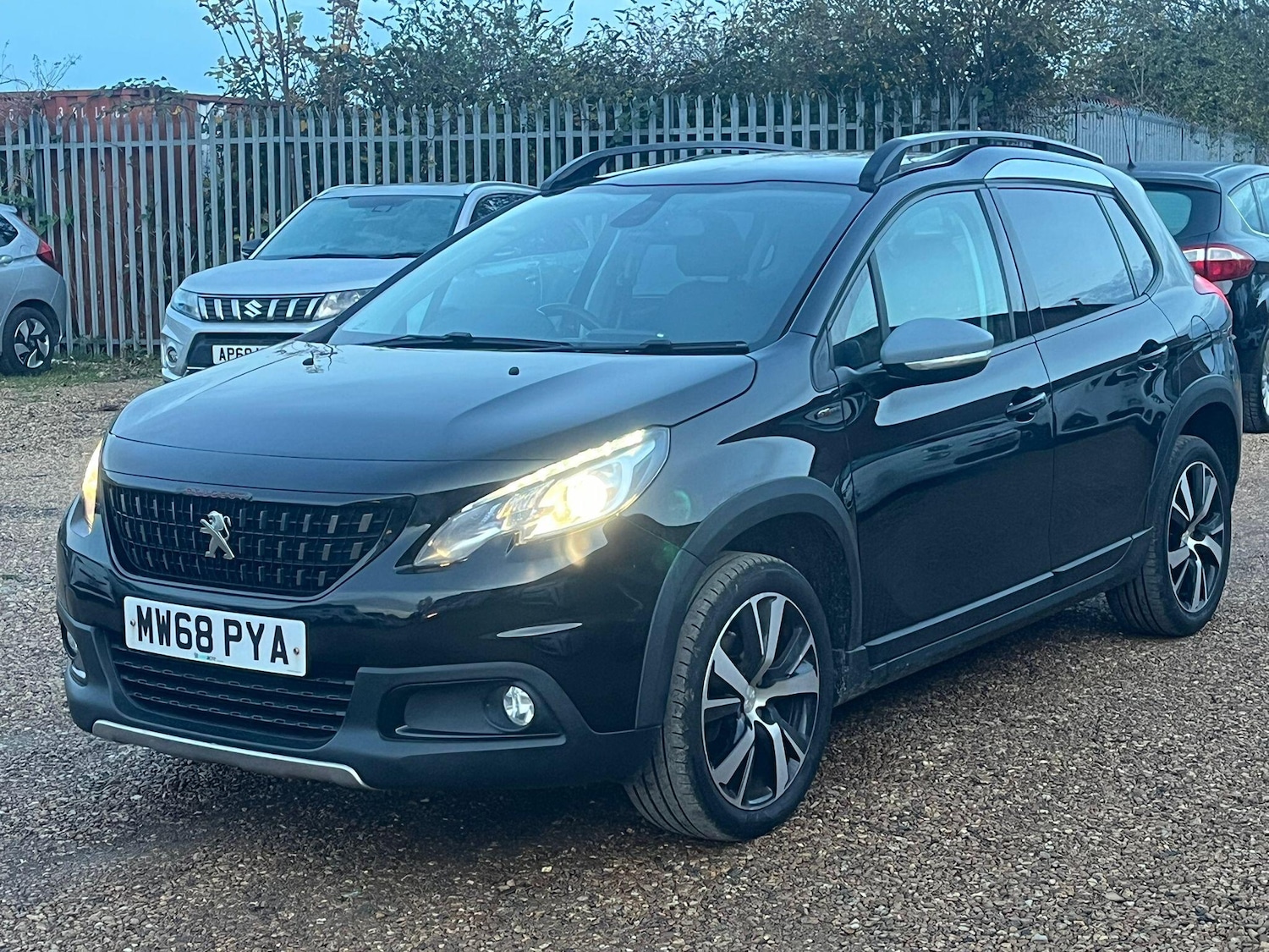 Used Peugeot 2008 2019 for sale - 76620246: Photo 3