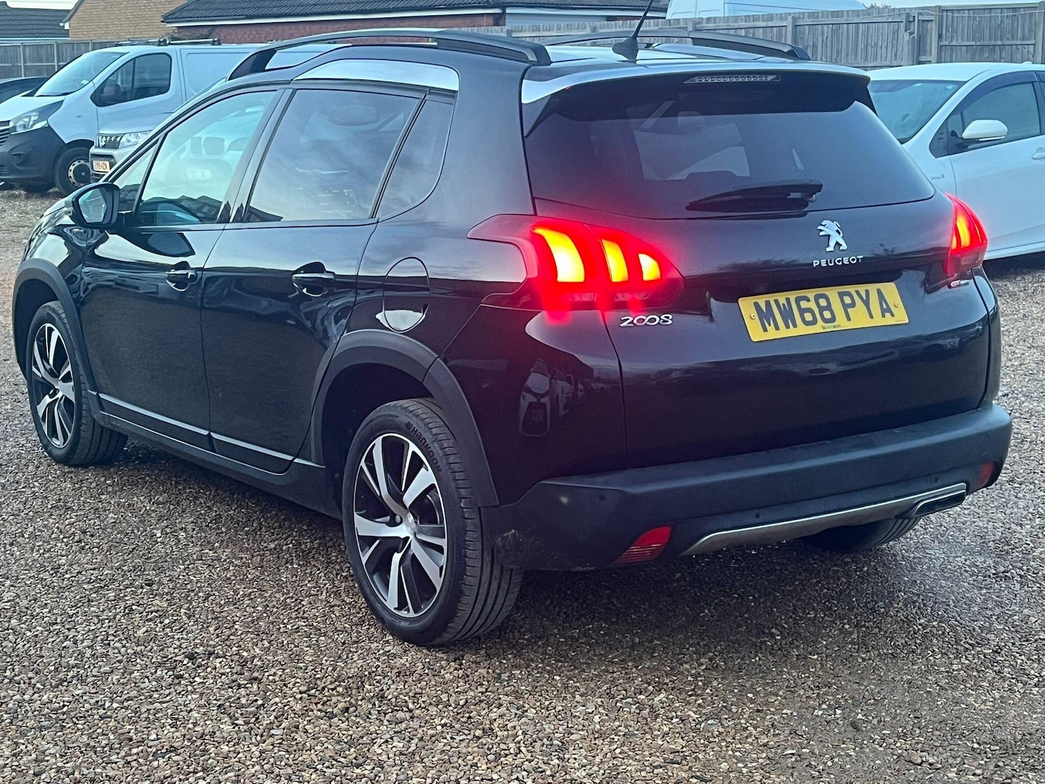 Used Peugeot 2008 2019 for sale - 76620246: Photo 4