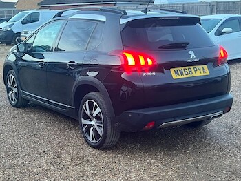 Used Peugeot 2008 2019 for sale - 76620246: Photo