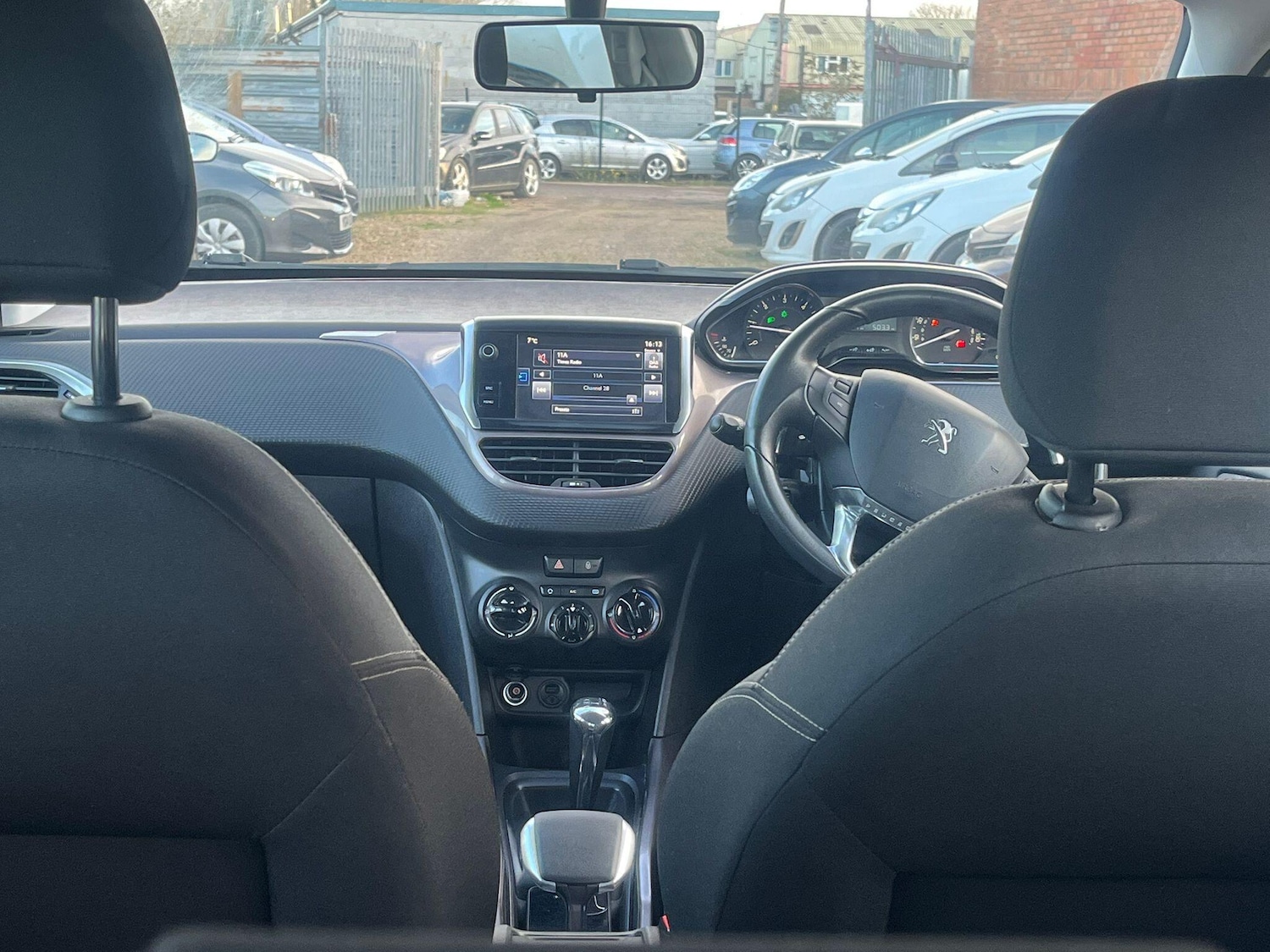 Used Peugeot 2008 2014 for sale - 76584349: Photo 13