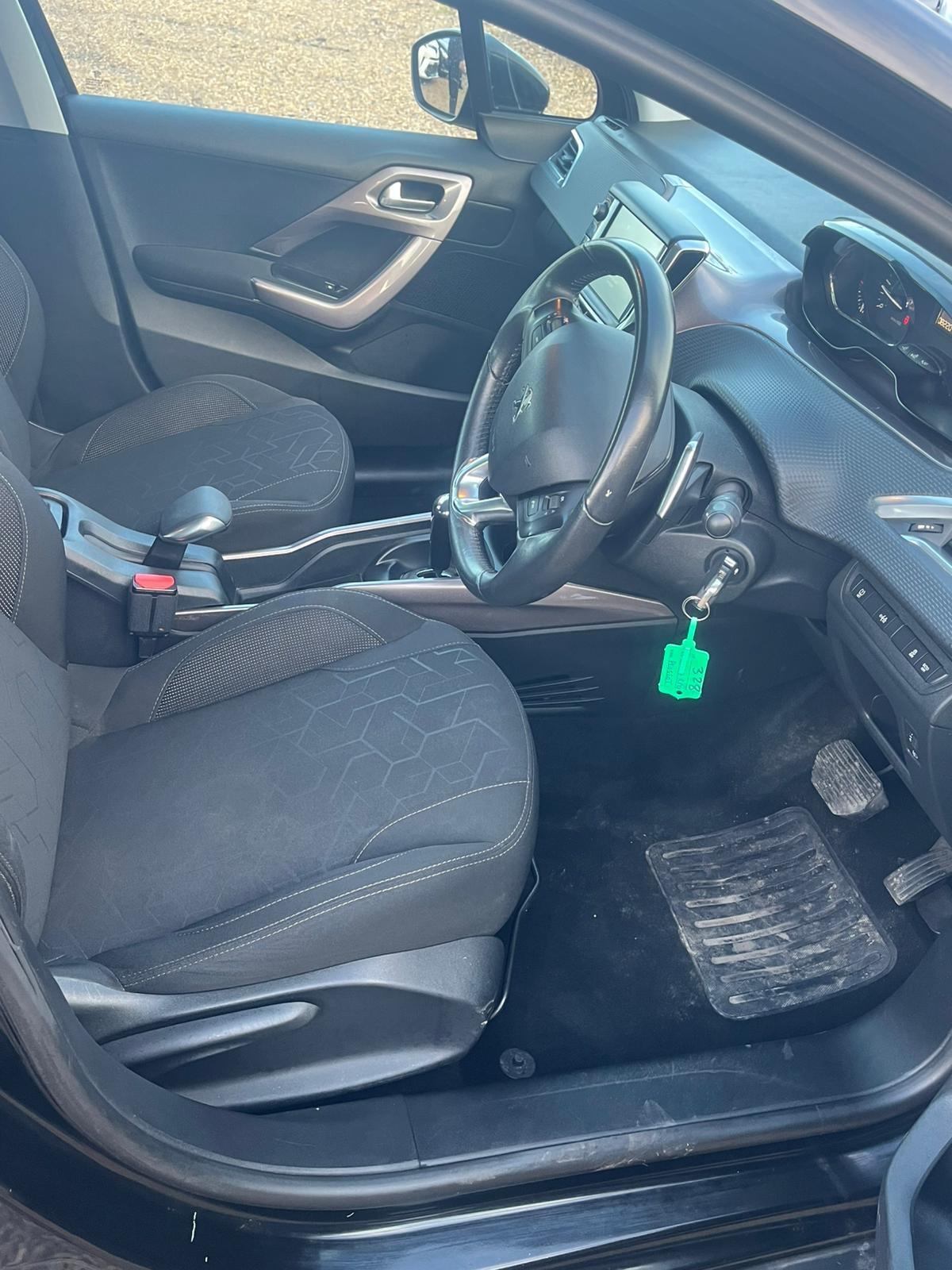 Used Peugeot 2008 2014 for sale - 76584349: Photo 14