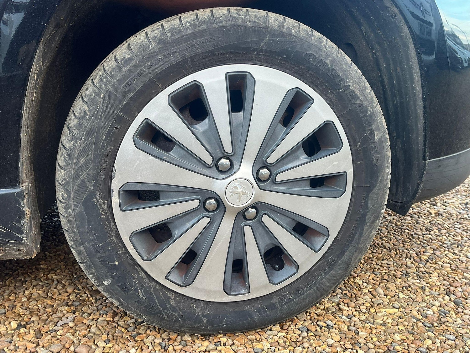 Used Peugeot 2008 2014 for sale - 76584349: Photo 21