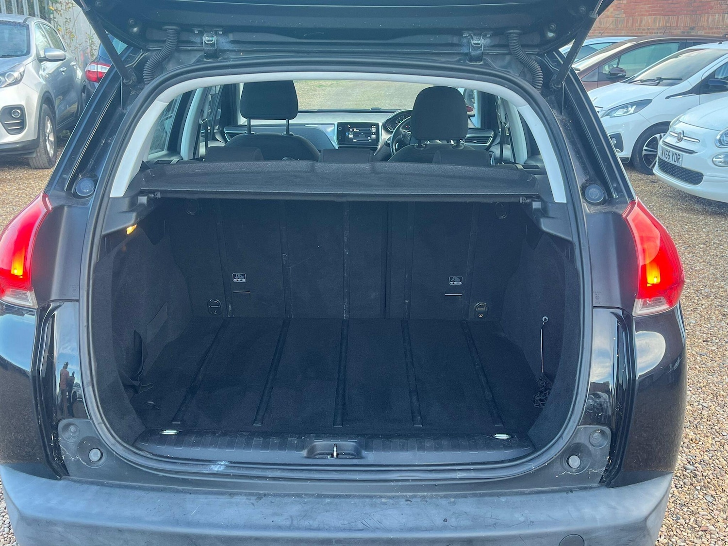 Used Peugeot 2008 2014 for sale - 76584349: Photo 24