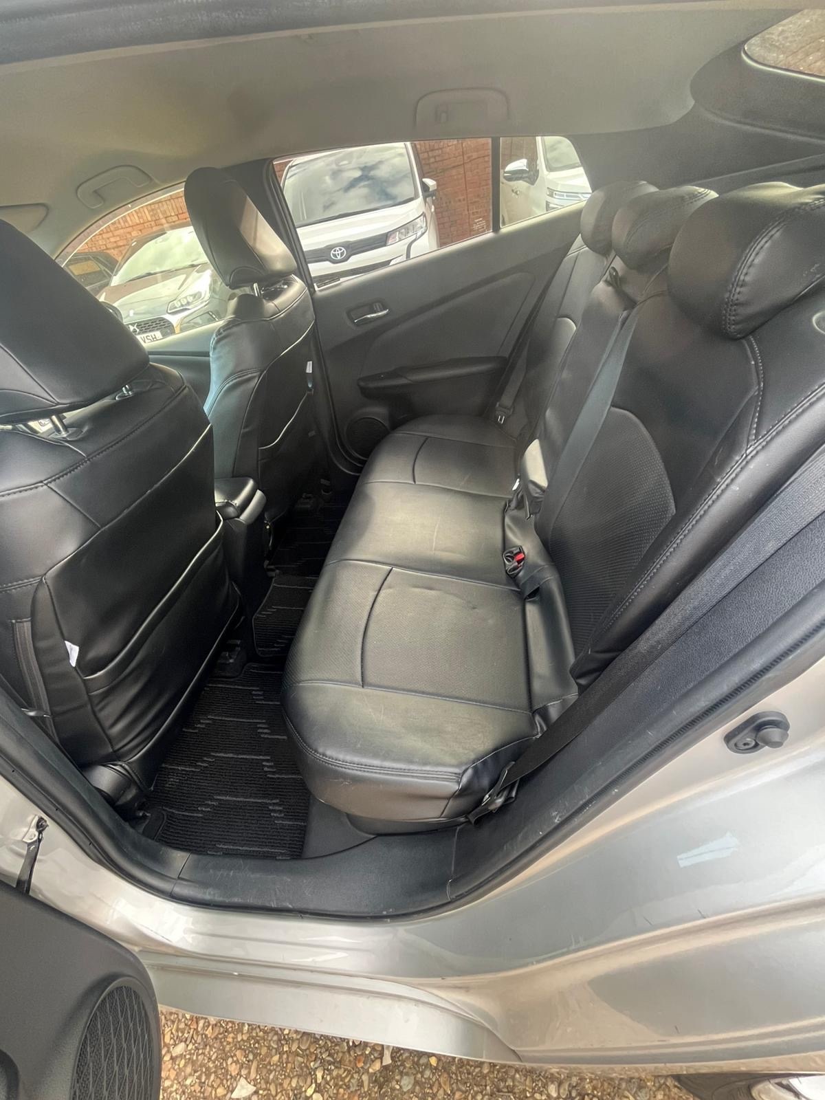 Used Toyota Prius 2018 for sale - 77946049: Photo 20