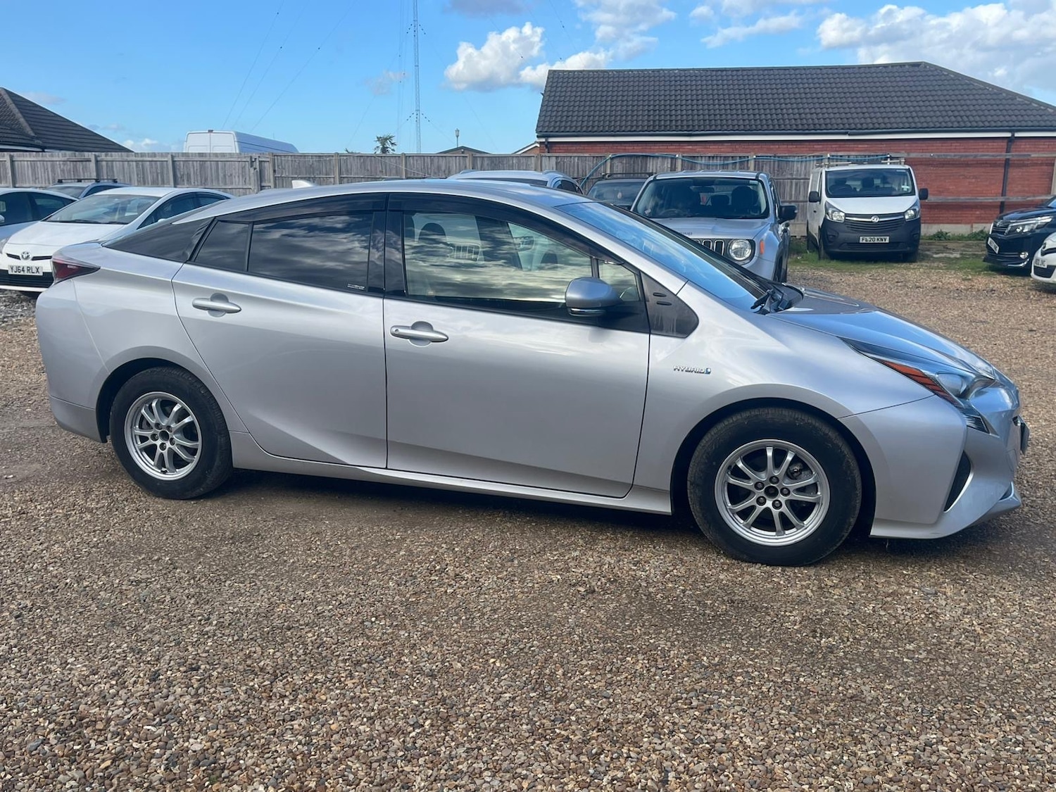 Used Toyota Prius 2018 for sale - 77946049: Photo 4