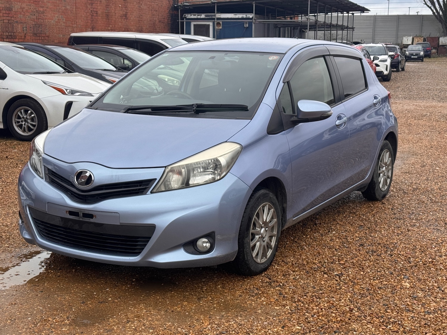 Used Toyota Vitz 2013 for sale - 77505381: Photo 3
