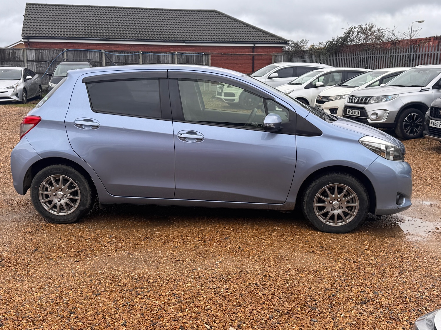 Used Toyota Vitz 2013 for sale - 77505381: Photo 5