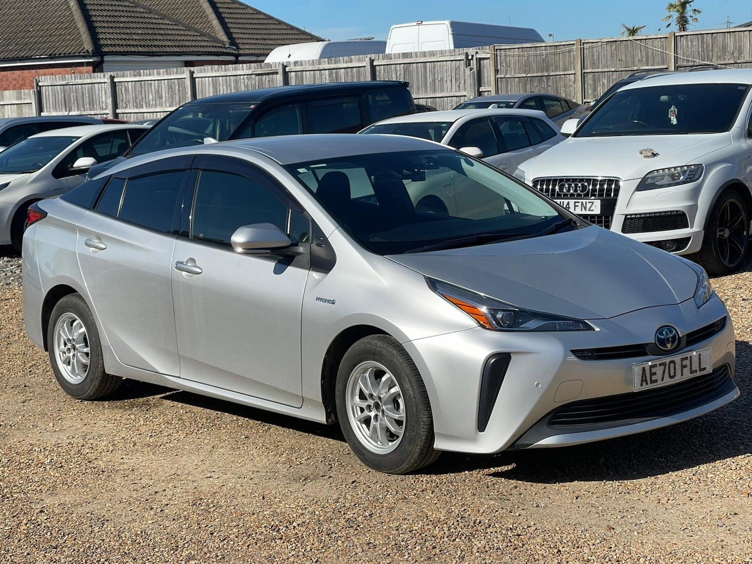 Used Toyota Prius 2020 for sale - 78155713: Photo 2