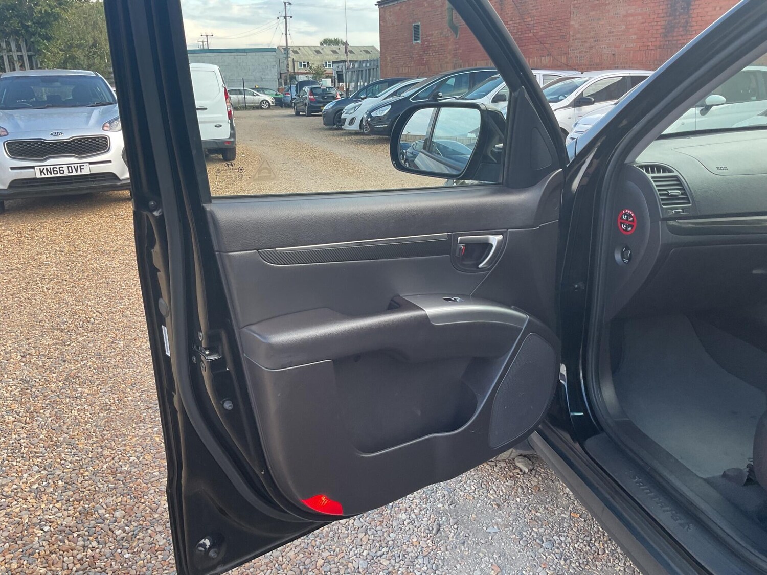 Used Hyundai Santa Fe 2012 for sale - 76181850: Photo 18