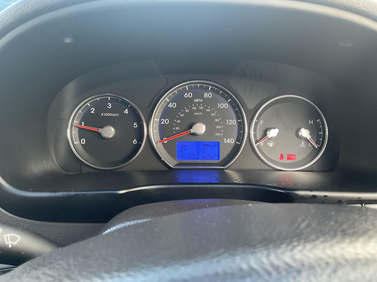 Used Hyundai Santa Fe 2012 for sale - 76181850: Photo 24