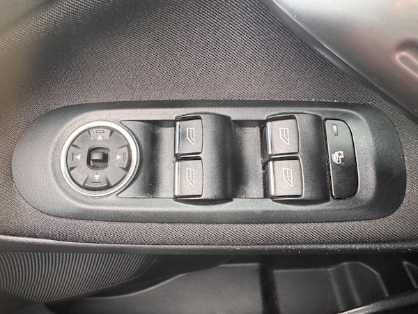 Used Ford S-Max 2012 for sale - 76314398: Photo 40