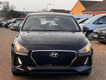Used Hyundai i30 2018 for sale - 77663509: Photo