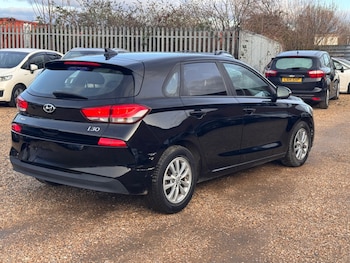Used Hyundai i30 2018 for sale - 77663509: Photo
