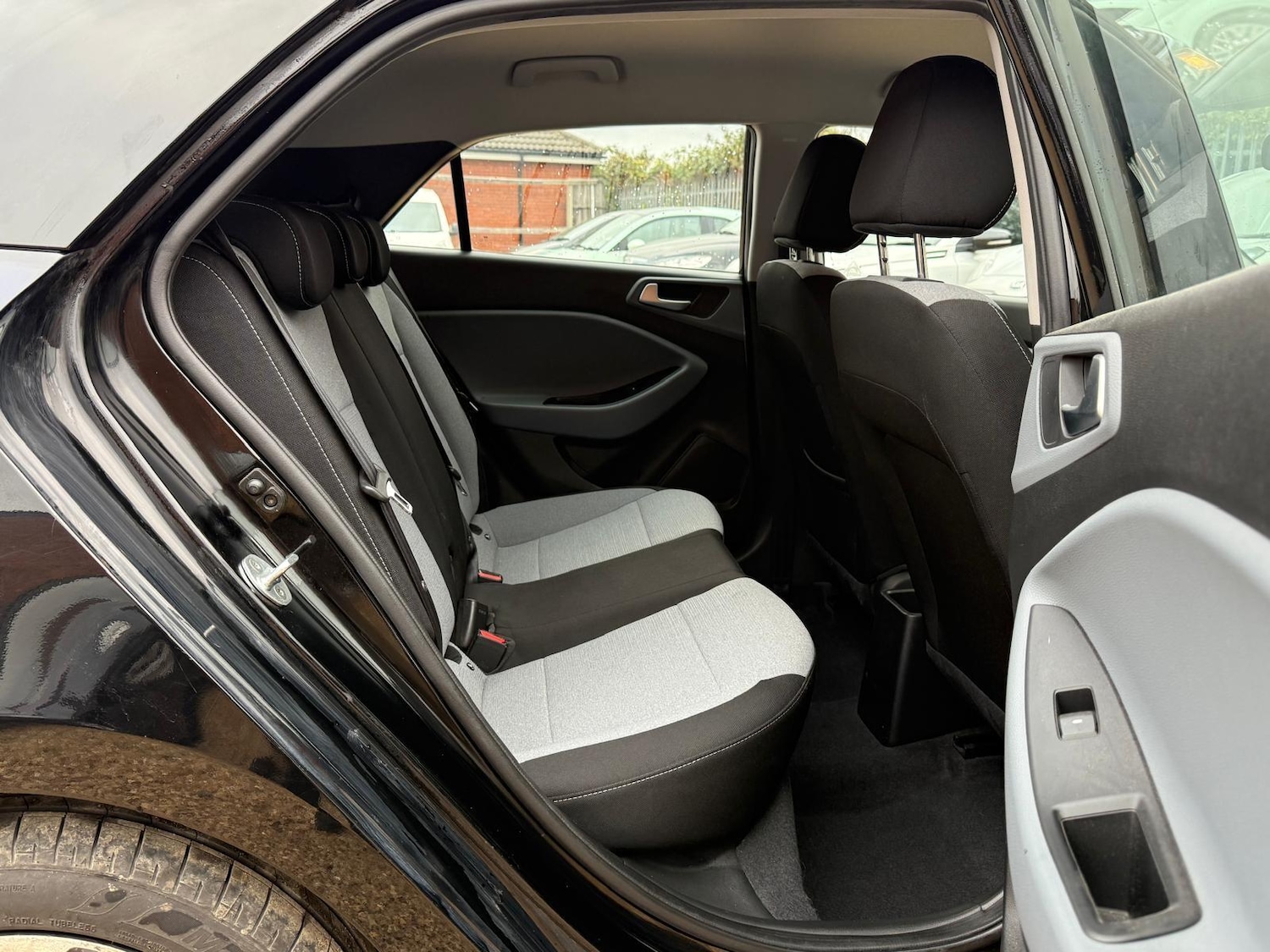 Used Hyundai i20 2016 for sale - 76360615: Photo 15